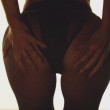 Jennifer Lopez e Iggy Azalea hot nel video Booty: olio su lato b, calze a rete 3