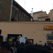 Torpignattara in piazza per Shahzad: doveva essere corteo, è diventato un sit-in