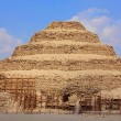 Piramide di Djoser è la più vecchia del mondo01