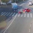 Russia, scontro tra auto e camion02