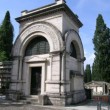 Roma, tombe di lusso all'asta. 56 sepolcri, il più caro al Verano, 650mila euro