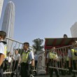 Hong Kong, polizia rimuove barricate studenti senza la tenuta antisommossa5