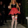 Paris Hilton si spoglia su Instagram: al party di Halloween si veste da sexy-Minnie03