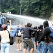 Corteo Napoli, scontri Block Bce-polizia in strada 11