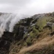 Gb, cascata senz'acqua: venti uragano Gonzalo la spingono indietro VIDEO 3