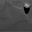 Il masso a forma di Piramide di Cheope sulla cometa di Rosetta 02