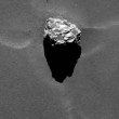 Il masso a forma di Piramide di Cheope sulla cometa di Rosetta 06