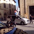 Justin Bieber senza casco in motorino a Firenze04