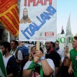 Lega Nord in piazza a Milano con Casapound contro l'immigrazione04