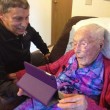 Anna Stoehr ha 114 anni, su Facebook dice 109: ha mentito per aprire il profilo FOTO03