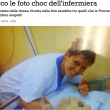 Daniela Poggiali, sorriso in posa con la paziente morta: foto infermiera killer