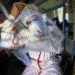 Ebola, il reparto dello Spallanzani in cui è ricoverato medico Emergency02