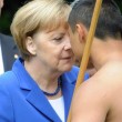 Angela Merkel, saluto maori in Nuova Zelanda02