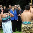 Angela Merkel, saluto maori in Nuova Zelanda04