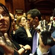 Sblocca Italia: M5s impediscono agli altri di votare con mani sporche inchiostro 06