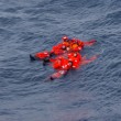 Naufragio al largo del Giappone, tre morti: le FOTO del salvataggio