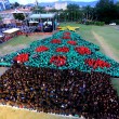 Honduras, albero di Natale umano più grande del mondo entra nel Guinness02