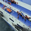 Norman Atlantic, 188 passeggeri a bordo: "Moriremo di freddo". Profughi a Bari7