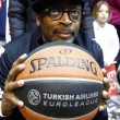Basket, Spike Lee tifoso a Milano per Olimpia12