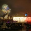 Capodanno a Sydney: 100mila fuochi d'artificio, 1 mln e 200mila in piazza FOTO