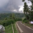 Sumatra, vulcano Sinabung continua ad eruttare 4