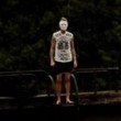 VIDEO YouTube, mascherati e armati fissano persone nel parco: paura ad Auckland