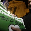 Charlie Hebdo quasi esaurito a Parigi: file a edicole dall'alba 03