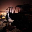Pakistan: scontro camion cisterna-bus, 57 i morti 3