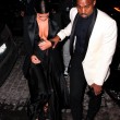 Kim Kardashian a New York con l'abito scollato: seno ben in vista11