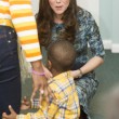 Kate Middleton, sesto mese gravidanza: all'evento benefico è sorridente e in forma 4