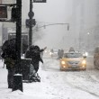 New York, tempesta di neve mai vista: coprifuoco12