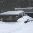 New York, tempesta di neve non arriva: meteo si scusa, strade riaperte02