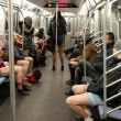 No Pants Subway ride, in mutande nella metro di New York03