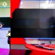 Uomo armato irrompe nella tv nazionale d'Olanda. Arrestato 02