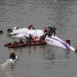 Taiwan, aereo TransAsia precipita nel fiume dopo decollo22