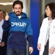 Fernando Alonso dimesso da ospedale. Poi a Oviedo in elicottero: assoluto riposo03