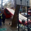 Londra, bus a colpisce albero:04