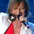 Sanremo, Gianna Nannini canta "Sei nell'anima" e va fuori tempo VIDEO