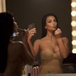 Kim Kardashian a dieta. Ha rivisto le foto di un anno fa e vuole tornare magra 11