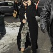 Kim Kardashian super-scollata e sexy malgrado il gelo di New York14
