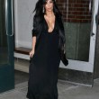 Kim Kardashian, scollatura hot 6