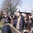 Matteo Salvini visita campo rom a Milano: lite residenti e Lega115