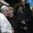 Roma, Papa Francesco visita campo porfughi e parrocchia a Pietralata13