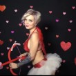 VIDEO YouTube Sara X, boobs twerking San Valentino “Per Elisa” di Beethoven