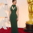 Scarlett Johansson agli Oscar 2015 con i capelli rasati sulle tempie04