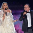 Festival di Sanremo 2015, Al Bano e le flessioni sul palco 10