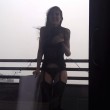 VIDEO YouTube 50 sfumature di grigio, Christy Romano perde scommessa e si spoglia