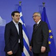 Tsipras preso per mano da Junker: accoglienza calorosa a Bruxelles08