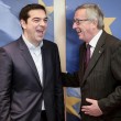 Tsipras preso per mano da Junker: accoglienza calorosa a Bruxelles07