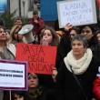 Turchia, donne in piazza contro la violenza 09